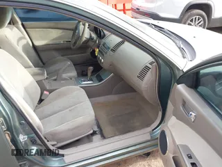 2006 Nissan Altima 2.5 with VIN 1N4AL11D66N351757, listed as a IAAI auction lot 41709864 with 189,486 mi miles. Bid and sale history available at carsss.com. Image 5.