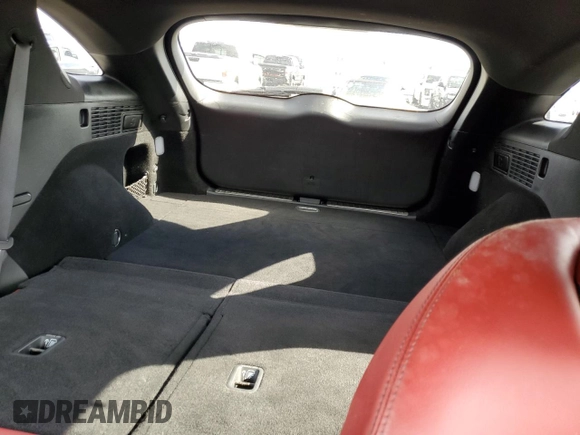 2022 Genesis GV70 2.5T with VIN KMUMADTB5NU034130, listed as a Copart auction lot 85629084 with 32,651 mi miles and Salvage Title. Bid and sale history available at DreamBid. Image 10.