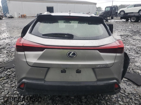 2021 Lexus UX with VIN JTHP9JBH1M2039301, listed as a Copart auction lot 50186785 with 32,242 mi miles and Salvage Title. Bid and sale history available at carsss.com. Image 6.