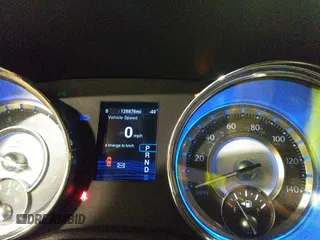 2014 Chrysler 300 S with VIN 2C3CCABG2EH343503, listed as a IAAI auction lot 40934463 with 128,876 mi miles and . Bid and sale history available at carsss.com. Image 7.
