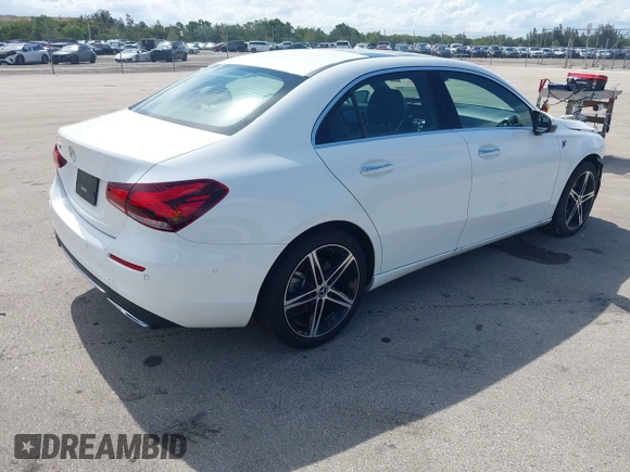 2020 Mercedes-Benz A 220 с VIN W1K3G4EB6LJ233590, выставлен на аукционе IAAI как лот 42556912 с пробегом 48 876 миль миль и . История ставок и продаж доступна на DreamBid. Изображение 4.