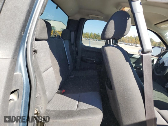 2010 Chevrolet Silverado 1500 LS with VIN 1GCSCREAXAZ224413, listed as a Copart auction lot 77963294 with 273,433 mi miles and Salvage Title. Bid and sale history available at DreamBid. Image 10.