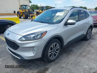 2020 Ford Escape SEL with VIN 1FMCU0H66LUA81380, listed as a IAAI auction lot 42160088 with 140,902 mi miles and . Bid and sale history available at carsss.com. Image 16.