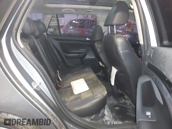 2010 Volkswagen Jetta TDI with VIN 3VWTL7AJ7AM672069, listed as a IAAI auction lot 41858880 with Not provided miles and . Bid and sale history available at DreamBid. Image 8.