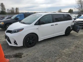 2020 Toyota Sienna SE с VIN 5TDEZ3DC5LS229020, выставлен на аукционе Copart как лот 74726244 с пробегом 59 980 миль миль и Списание • Salvage title. История ставок и продаж доступна на DreamBid. Изображение 1.