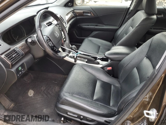 2017 Honda Accord Touring z VIN JHMCR6F74HC023722, wystawiony jako Copart lot #46122315 z przebiegiem Nie podano mil oraz Szkoda całkowita • Salvage title. Historia ofert i sprzedaży dostępna na DreamBid. Obrazek 7.