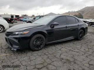 2022 Toyota Camry Hybrid SE with VIN 4T1G31AKXNU044224, listed as a Copart auction lot 44176305 with 52,989 mi miles and Salvage Title. Bid and sale history available at carsss.com. Image 1.