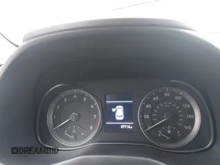 2021 Hyundai Kona SE z VIN KM8K1CAA4MU633934, wystawiony jako IAAI lot #42157313 z przebiegiem 87 714 mil mil oraz . Historia ofert i sprzedaży dostępna na DreamBid. Obrazek 7.