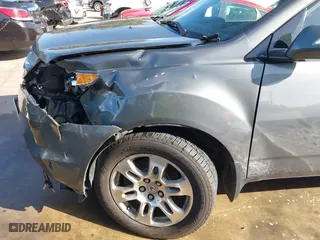 2008 Acura MDX Tech Pkg with VIN 2HNYD283X8H505823, listed as a IAAI auction lot 40110240 with 230,045 mi miles. Bid and sale history available at carsss.com. Image 17.