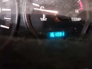 2004 Chevrolet Venture LS with VIN 1GNDX03E84D152859, listed as a Copart auction lot 61352482 with 161,091 mi miles and Salvage Title. Bid and sale history available at carsss.com. Image 8.