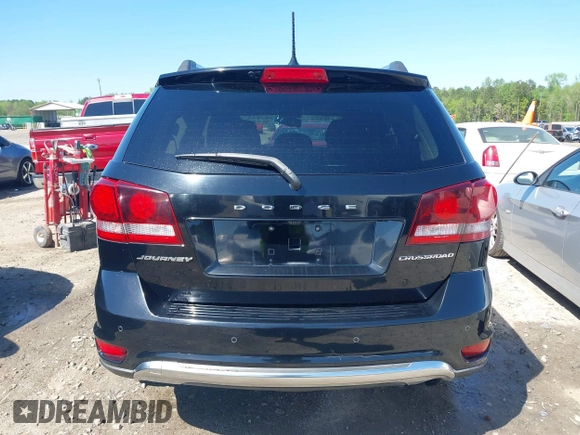 2017 Dodge Journey Crossroad Plus z VIN 3C4PDCGB0HT552964, wystawiony jako IAAI lot #41991261 z przebiegiem 142 352 mil mil oraz . Historia ofert i sprzedaży dostępna na DreamBid. Obrazek 16.
