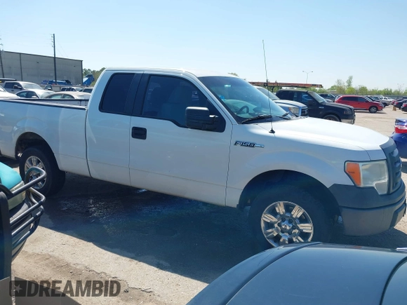 2011 Ford F-150 XL with VIN 1FTEX1CM3BFC31724, listed as a IAAI auction lot 41874831 with 235,430 mi miles. Bid and sale history available at carsss.com. Image 13.