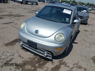 2001 Volkswagen Beetle GLX с VIN 3VWDC21CX1M414377, выставлен на аукционе IAAI как лот 42367043 с пробегом 78 353 миль миль и . История ставок и продаж доступна на DreamBid. Изображение 2.