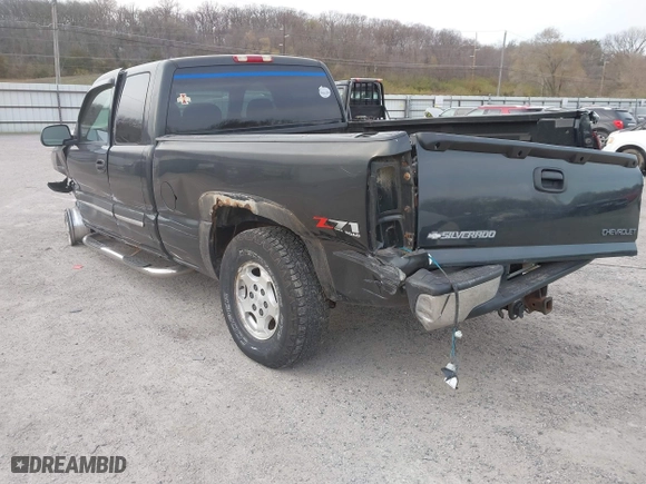 2003 Chevrolet Silverado 1500 LS with VIN 1GCEK19T13Z197022, listed as a IAAI auction lot 40968509 with 156,364 mi miles. Bid and sale history available at carsss.com. Image 3.