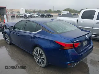 2019 Nissan Altima SR with VIN 1N4BL4CV8KC133935, listed as a IAAI auction lot 41903915 with 97,787 mi miles and . Bid and sale history available at DreamBid. Image 3.