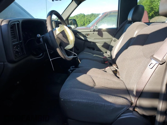 2005 Chevrolet Silverado 1500 Work Truck z VIN 1GCEC14X45Z212803, wystawiony jako Copart lot #61360135 z przebiegiem Nie podano mil oraz Czysty tytuł • Clean title. Historia ofert i sprzedaży dostępna na DreamBid. Obrazek 7.