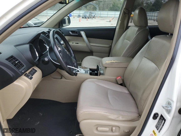 2011 Toyota Highlander with VIN 5TDBK3EH4BS091082, listed as a Copart auction lot 46053535 with 206,201 mi miles and Salvage Title. Bid and sale history available at carsss.com. Image 7.