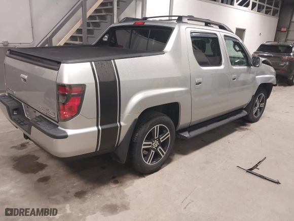 2014 Honda Ridgeline SE with VIN 5FPYK1F65EB006410, listed as a IAAI auction lot 41471886 with 92,406 mi miles. Bid and sale history available at carsss.com. Image 4.