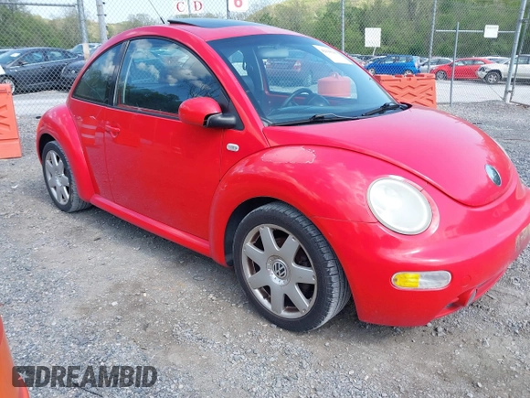 2003 Volkswagen Beetle GLS with VIN 3VWCD21C33M422915, listed as a IAAI auction lot 42130236 with 194,689 mi miles and . Bid and sale history available at DreamBid. Image 1.