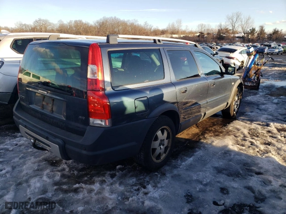 2006 Volvo XC70 with VIN YV4SZ592861235424, listed as a Copart auction lot 45356995 with NaN miles and Clean Title. Bid and sale history available at carsss.com. Image 3.