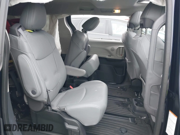 2024 Toyota Sienna XLE with VIN 5TDJSKFC3RS129744, listed as a IAAI auction lot 41564077 with 9,224 mi miles and . Bid and sale history available at DreamBid. Image 8.