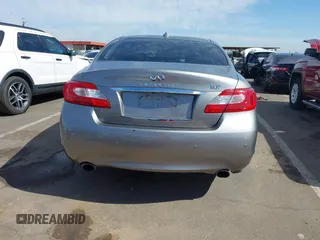 2013 Infiniti M with VIN JN1BY1AP3DM514462, listed as a IAAI auction lot 42141542 with 175,403 mi miles. Bid and sale history available at carsss.com. Image 16.