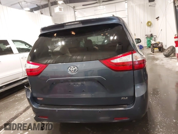 2017 Toyota Sienna XLE Auto Access Seat with VIN 5TDYZ3DC1HS837895, listed as a IAAI auction lot 41993944 with 115,771 mi miles and . Bid and sale history available at DreamBid. Image 17.