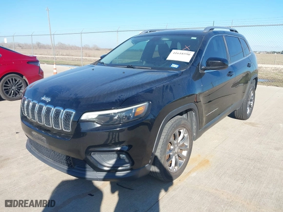 2019 Jeep Cherokee Latitude Plus with VIN 1C4PJLLB6KD249067, listed as a IAAI auction lot 41618590 with 176,445 mi miles. Bid and sale history available at carsss.com. Image 18.