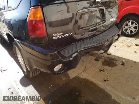 2006 GMC Envoy SLE with VIN 1GKDT13S262217238, listed as a Copart auction lot 45885605 with 183,637 mi miles and Non Repairable. Bid and sale history available at carsss.com. Image 9.