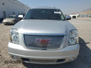 2014 GMC Yukon Denali with VIN 1GKS2EEF8ER140799, listed as a Copart auction lot 69584934 with 79,670 mi miles and Salvage Title. Bid and sale history available at carsss.com. Image 5.
