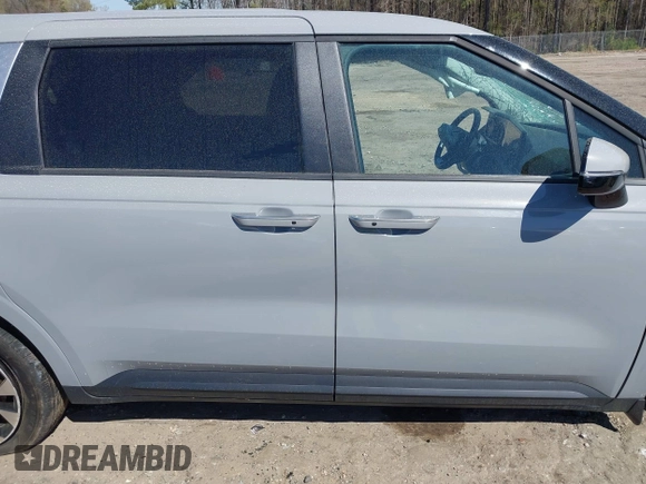 2022 Kia Carnival EX with VIN KNDNC5H30N6147030, listed as a IAAI auction lot 41902515 with 54,137 mi miles and . Bid and sale history available at carsss.com. Image 13.