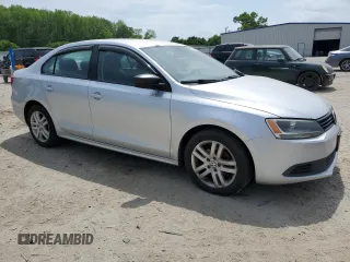 2012 Volkswagen Jetta S с VIN 3VW1K7AJ3CM353619, выставлен на аукционе Copart как лот 53984285 с пробегом 132 382 миль миль и Списание • Salvage title. История ставок и продаж доступна на DreamBid. Изображение 4.