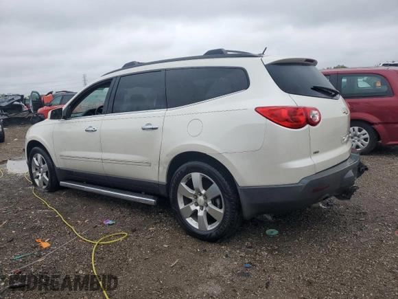 2012 Chevrolet Traverse LTZ z VIN 1GNKVLED5CJ155527, wystawiony jako Copart lot #57597285 z przebiegiem Nie podano mil oraz Szkoda całkowita • Salvage title. Historia ofert i sprzedaży dostępna na DreamBid. Obrazek 2.