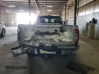 2018 Ford F-250 XL z VIN 1FT7X2A63JED00631, wystawiony jako Copart lot #41529615 z przebiegiem 104 753 mil mil oraz Szkoda całkowita • Salvage title. Historia ofert i sprzedaży dostępna na DreamBid. Obrazek 6.