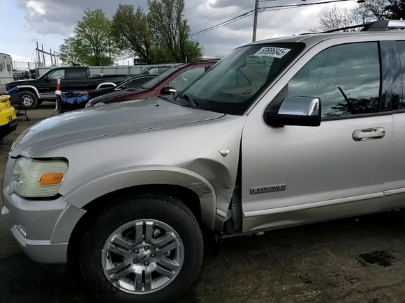 2007 Ford Explorer Limited с VIN 1FMEU75887UB26560, выставлен на аукционе Copart как лот 53886845 с пробегом 120 326 миль миль и Списание • Salvage title. История ставок и продаж доступна на DreamBid. Изображение 14.