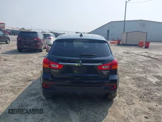 2018 Mitsubishi Outlander SE with VIN JA4AP3AW8JU024233, listed as a IAAI auction lot 42372765 with 104,655 mi miles and . Bid and sale history available at DreamBid. Image 17.