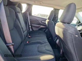 2020 Jeep Cherokee Latitude with VIN 1C4PJLCB8LD547458, listed as a Copart auction lot 60743855 with 93,567 mi miles and Clean title. Bid and sale history available at DreamBid. Image 10.