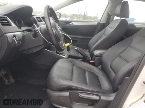 2012 Volkswagen Jetta SEL with VIN 3VWLX7AJ6CM407974, listed as a Copart auction lot 50757215 with 165,358 mi miles and Non repairable. Bid and sale history available at DreamBid. Image 7.