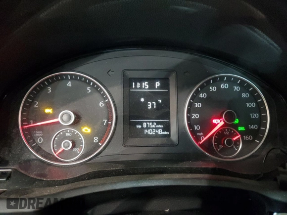 2010 Volkswagen Jetta S with VIN 3VWJX7AJ0AM002486, listed as a Copart auction lot 44624925 with 140,248 mi miles and Salvage title. Bid and sale history available at DreamBid. Image 9.
