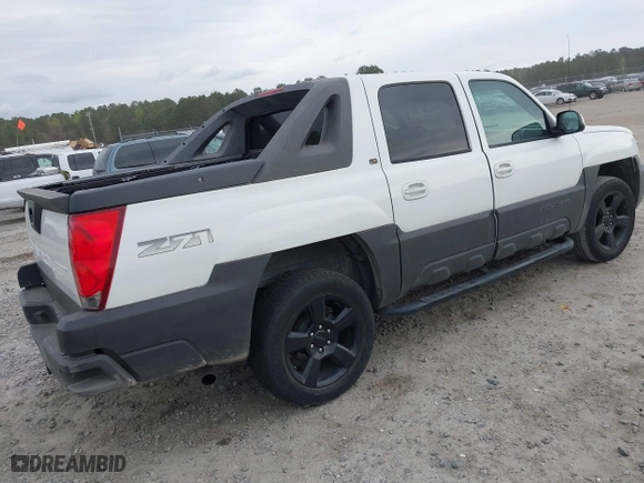 2005 Chevrolet Avalanche Z71 with VIN 3GNEK12Z65G219301, listed as a IAAI auction lot 41847844 with 187,150 mi miles. Bid and sale history available at carsss.com. Image 4.