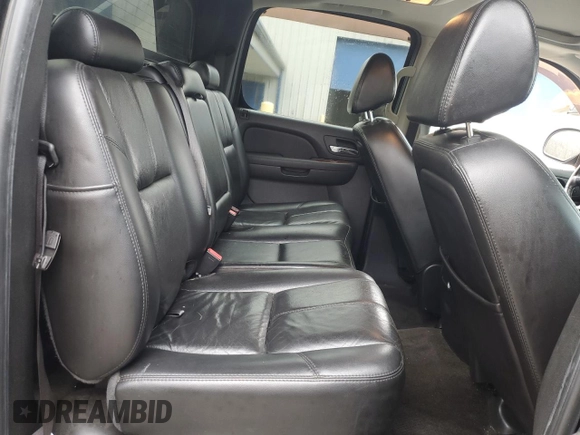 2007 Chevrolet Avalanche 3LT with VIN 3GNFK12347G209840, listed as a Copart auction lot 56121535 with 194,814 mi miles and Salvage title. Bid and sale history available at DreamBid. Image 10.