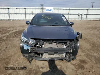 2020 Nissan Versa SV z VIN 3N1CN8EV2LL914312, wystawiony jako Copart lot #54200315 z przebiegiem 45 523 mil mil oraz Szkoda całkowita • Salvage title. Historia ofert i sprzedaży dostępna na DreamBid. Obrazek 5.