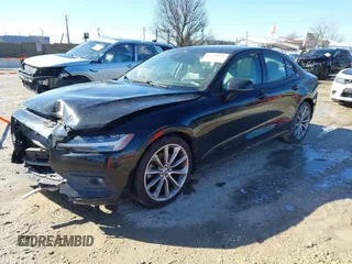 2021 Volvo S60 Momentum z VIN 7JR102FK4MG096853, wystawiony jako IAAI lot #41740894 z przebiegiem 75 270 mil mil oraz . Historia ofert i sprzedaży dostępna na DreamBid. Obrazek 2.