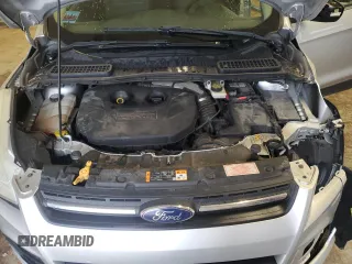 2013 Ford Escape SE z VIN 1FMCU9G90DUA34122, wystawiony jako Copart lot #60875735 z przebiegiem 174 118 mil mil oraz Szkoda całkowita • Salvage title. Historia ofert i sprzedaży dostępna na DreamBid. Obrazek 12.