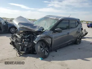 2020 Nissan Kicks SR z VIN 3N1CP5DV8LL557017, wystawiony jako Copart lot #53732465 z przebiegiem 58 487 mil mil oraz Szkoda całkowita • Salvage title. Historia ofert i sprzedaży dostępna na DreamBid. Obrazek 1.