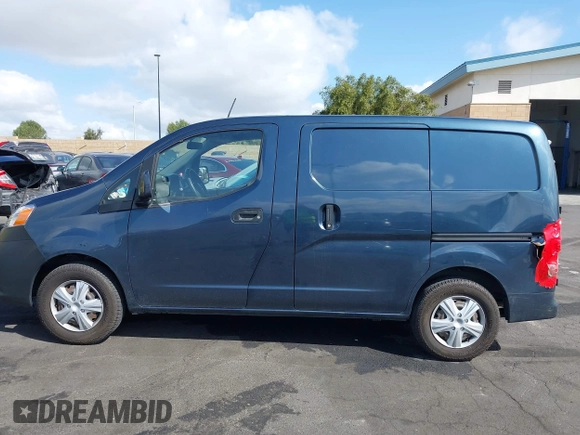 2015 Nissan NV200 SV with VIN 3N6CM0KN9FK703833, listed as a IAAI auction lot 41956251 with 259,155 mi miles. Bid and sale history available at carsss.com. Image 14.