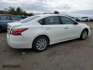 2014 Nissan Altima 2.5 S with VIN 1N4AL3AP2EC156934, listed as a Copart auction lot 51863265 with 152,244 mi miles and Salvage Title. Bid and sale history available at carsss.com. Image 3.