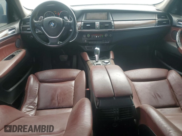 2009 BMW X6 z VIN 5UXFG43509L224738, wystawiony jako Copart lot #75547774 z przebiegiem 147 072 mil mil oraz Szkoda całkowita • Salvage title. Historia ofert i sprzedaży dostępna na DreamBid. Obrazek 8.