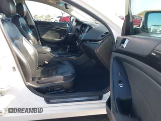 2014 Kia Cadenza Premium z VIN KNALN4D79E5146921, wystawiony jako IAAI lot #42164954 z przebiegiem 170 272 mil mil oraz . Historia ofert i sprzedaży dostępna na DreamBid. Obrazek 5.