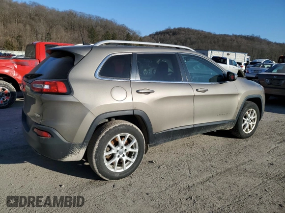 2016 Jeep Cherokee Altitude z VIN 1C4PJMCB6GW267991, wystawiony jako Copart lot #47417545 z przebiegiem 195 614 mil mil oraz Szkoda całkowita • Salvage title. Historia ofert i sprzedaży dostępna na DreamBid. Obrazek 3.